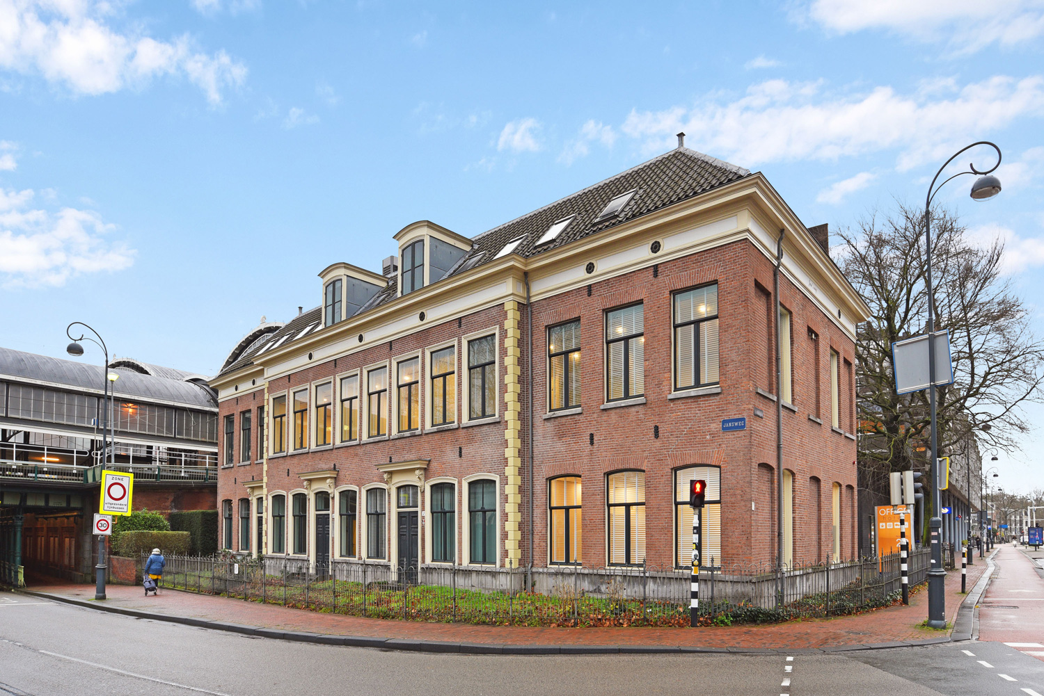 Office Hotel Station - Kennemerplein 20